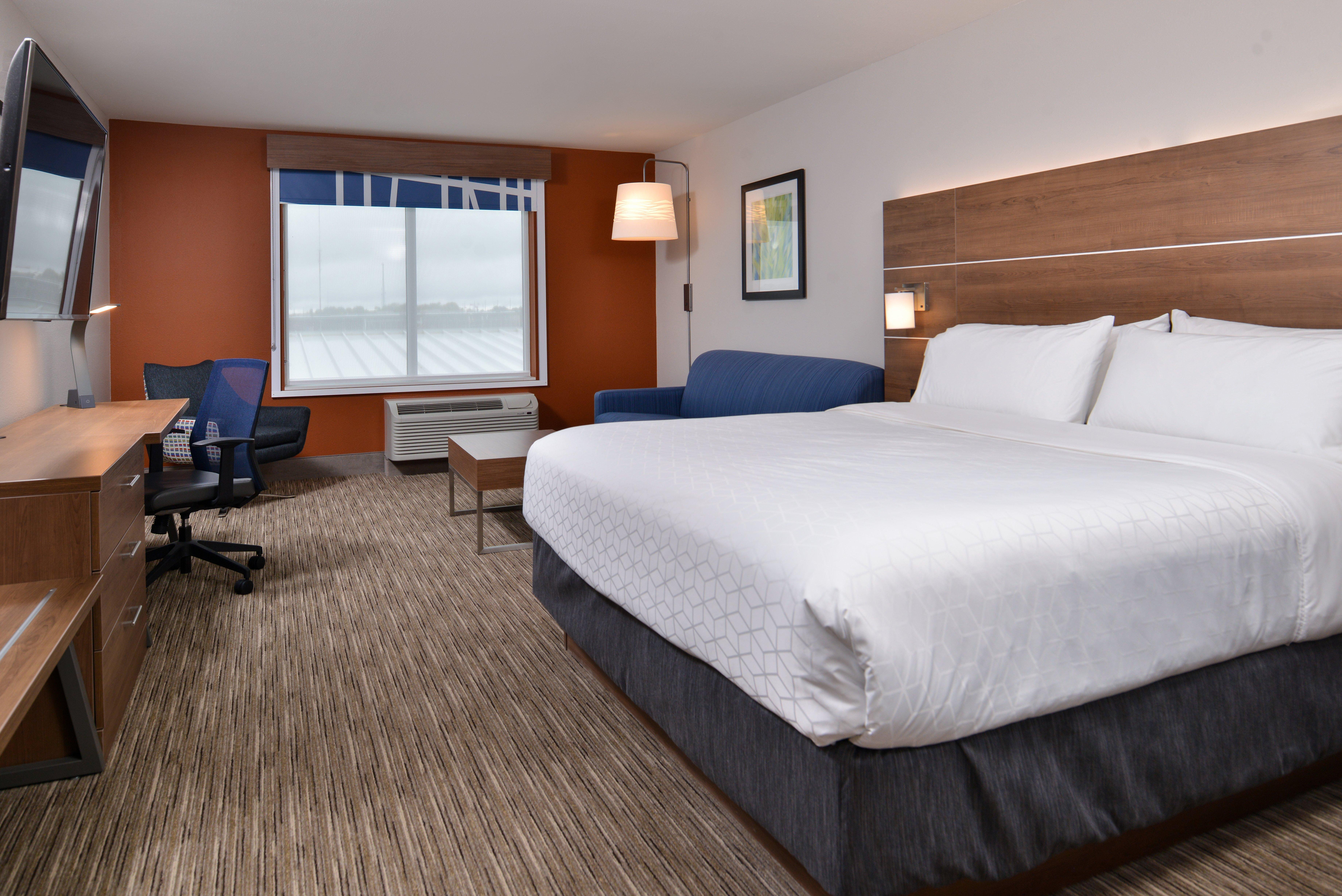 Holiday Inn Express & Suites - Marshalltown By Ihg Exterior foto